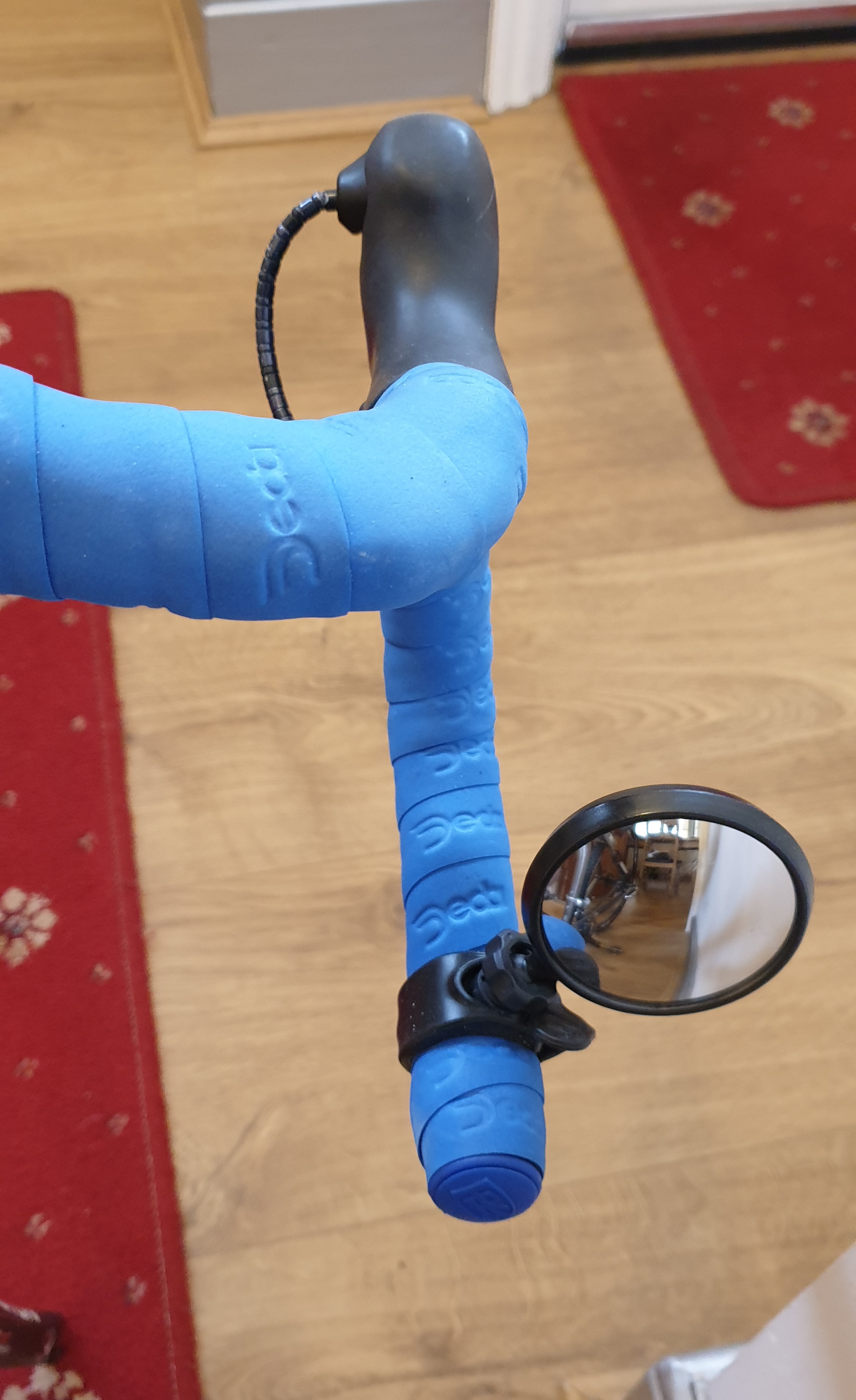 https://road.cc/wp-content/uploads/roadcc/Bike Mirror.jpg